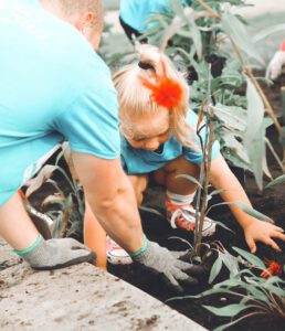 reasons to begin gardening early in life